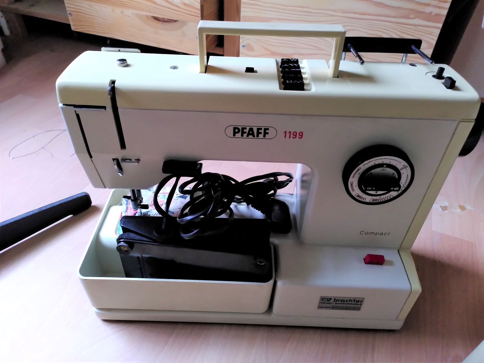 Pfaff 1199 Compact – Never take broken for an answer…